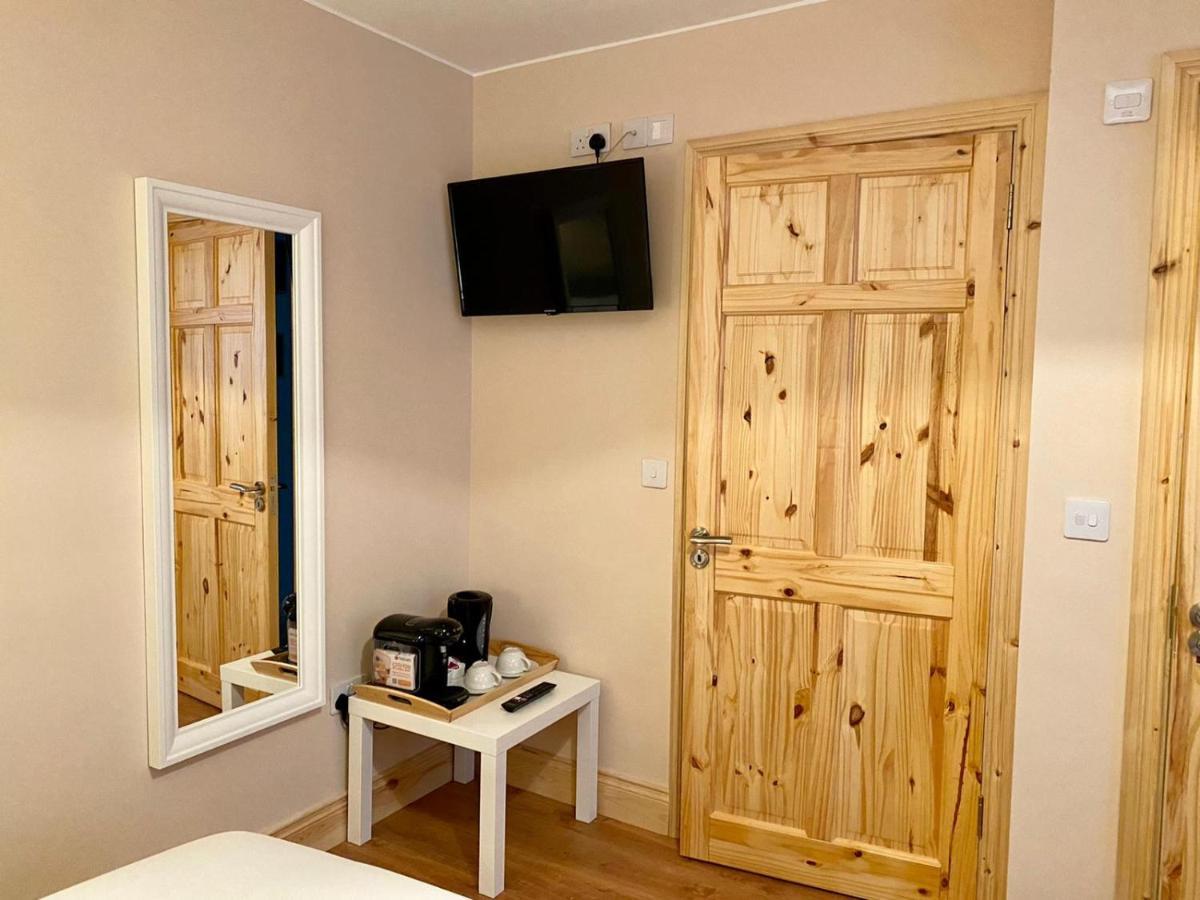 Feeney'S Audubon Lodge Galway Buitenkant foto